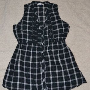 black & white v neck flannel  sleeveless top